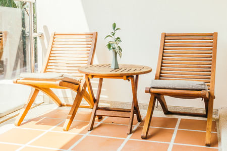 Gefäße und Hochbeete: Die optimale Auswahl für den Balkon- & Terrassengarten
