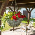 Balkondekoration im Landhausstil: DIY-Projekte für rustikales Flair